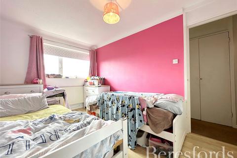 3 bedroom terraced house for sale, Apollo Close, Hornchurch, RM12