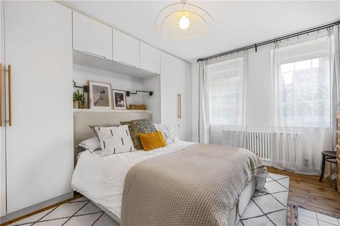 3 bedroom apartment for sale, Roman Road, London, E2