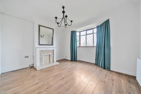 4 bedroom semi-detached house for sale, Alnwick Road, London