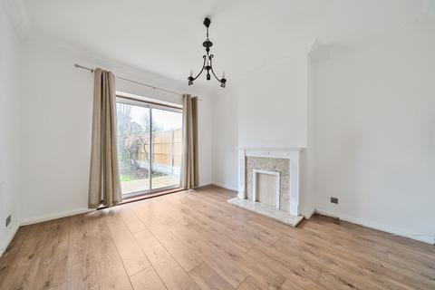 2 Alnwick Road, London, SE12 9BD