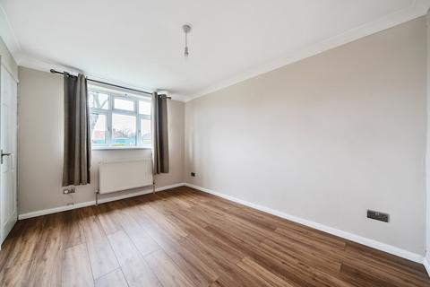 2 Alnwick Road, London, SE12 9BD