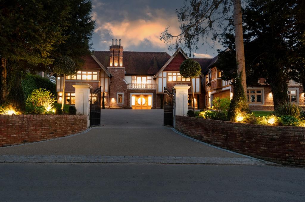 Worlds End Lane, Chelsfield Park 6 bed detached house for sale £5,750,000