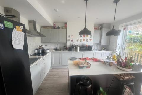 6 bedroom house to rent, Braemar Avenue, Bristol BS7