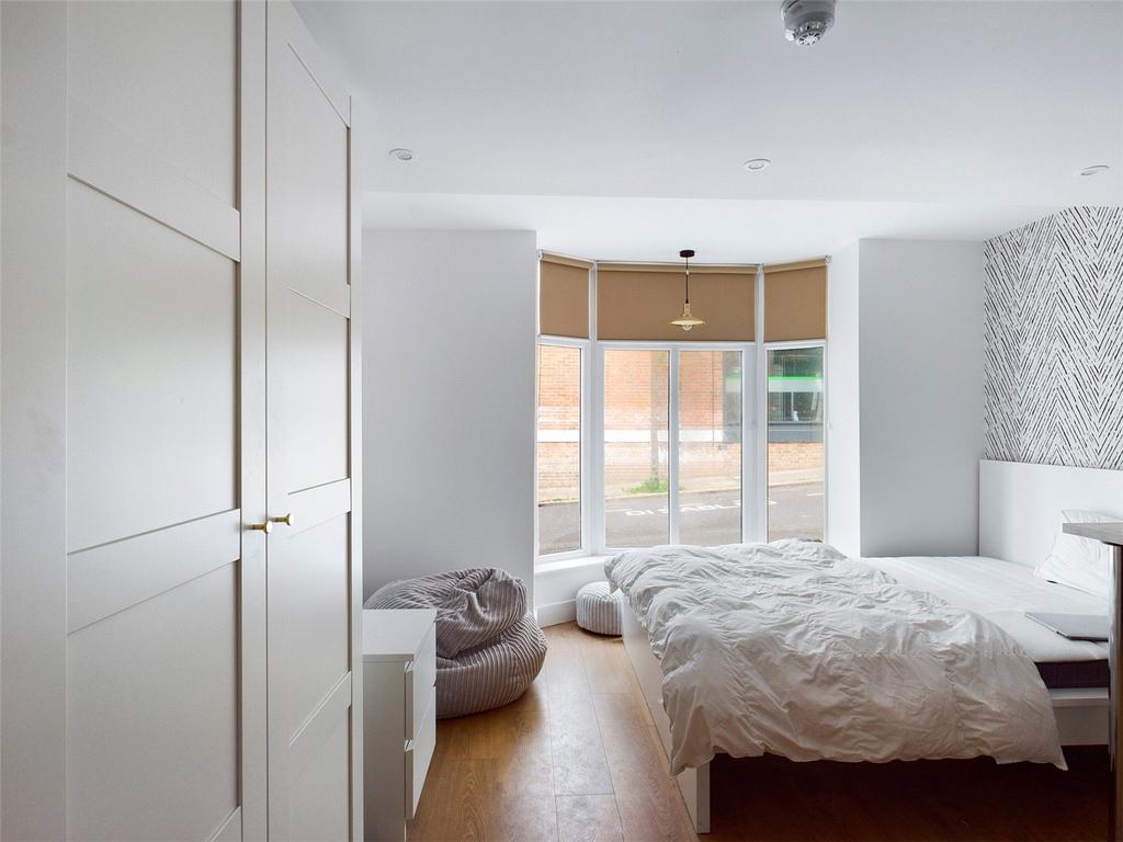Bedroom-Flat-To-Rent