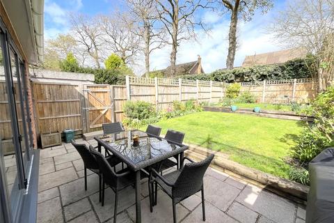 3 bedroom end of terrace house for sale, Foxhills Road, Ottershaw, KT16