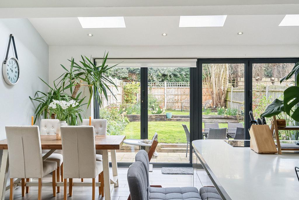 Kitchen/Dining Area