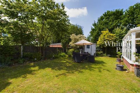 4 bedroom detached house for sale, Blackthorn Road, Attleborough NR17