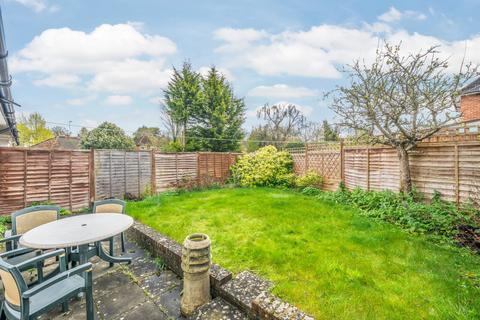 2 bedroom bungalow for sale, Newenham Road, Great Bookham, KT23