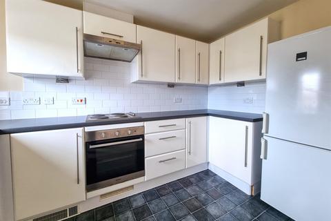 2 bedroom flat to rent, Chandlers Ford