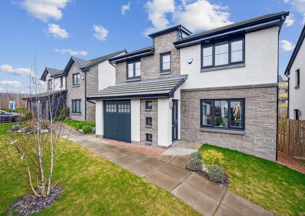 Drovers Gate, Crieff, Perthshire, PH7 3SE 4 bed detached house for sale