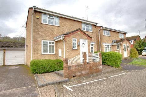 3 bedroom detached house for sale, COOMBS CLOSE, HORNDEAN