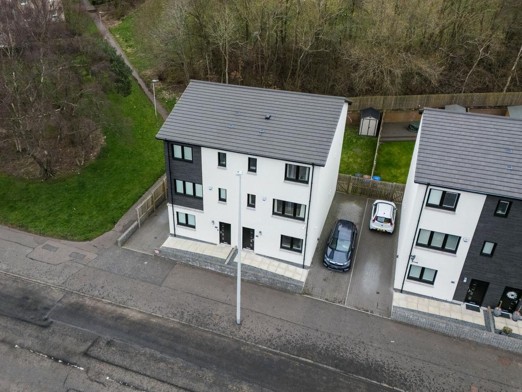 Dickson Avenue, Dundee, DD2 4 bed townhouse for sale £270,000
