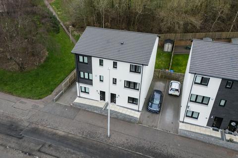 4 bedroom townhouse for sale, Dickson Avenue, Dundee, DD2