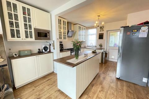 22 Abbey Lane, Barnsley, S71 5QD