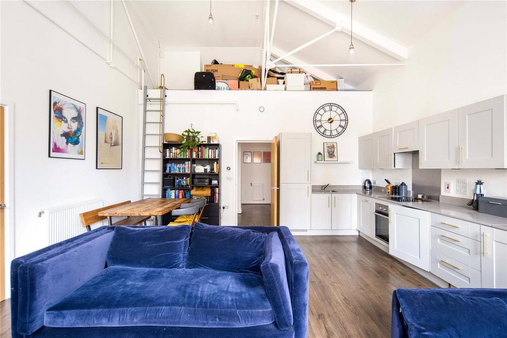 Living Room/Kitchen