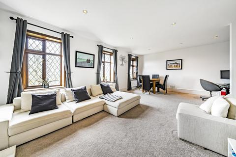 Flat 1, 10a Grange Hill, London, SE25 6SX