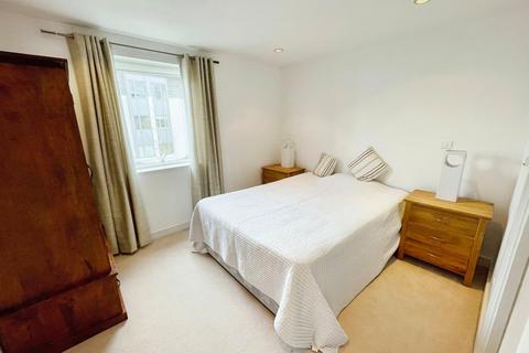 2 bedroom flat for sale, Deeside Court, Dee Hills Park, Chester, CH3