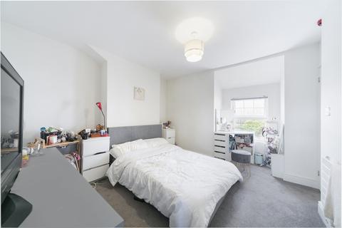 1 bedroom flat to rent, Kingston road, SW19