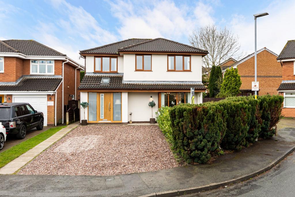 High Beeches Crescent... 4 bed detached house for sale £375,000