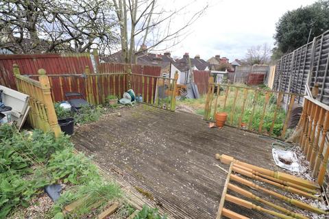 151 Erith Road, Belvedere, DA17 6HS