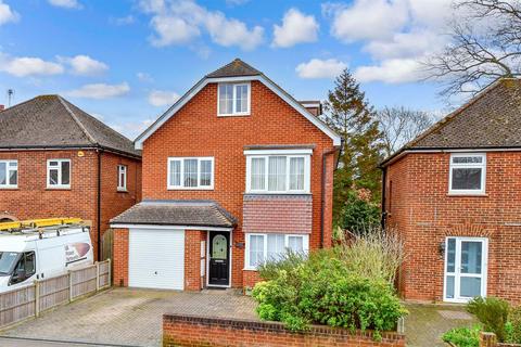 5 bedroom detached house for sale, Park Drive, Sittingbourne, Kent