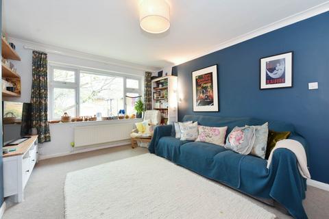 2 bedroom apartment for sale, Webster Gardens, London