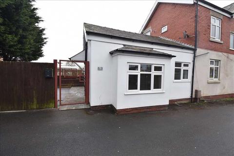 1 bedroom bungalow to rent, The Robins, Butts Road, Thornton Cleveleys