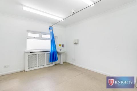 36 Raynham Road, London, N18 2JF