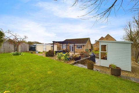 3 bedroom bungalow for sale, Thornhill, Chacombe OX17