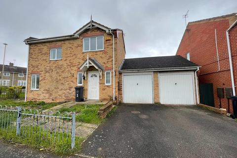 2 bedroom semi-detached house for sale, Keswick Close, Leicester LE2