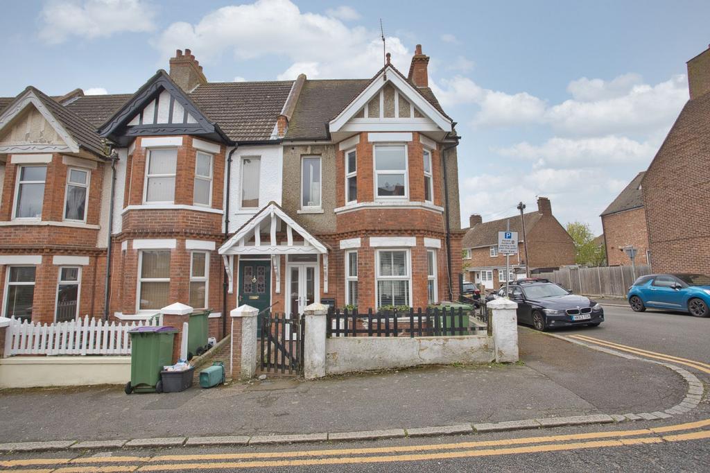 Morrison Road, Folkestone, CT20 3 bed end of terrace house for sale - £ ...