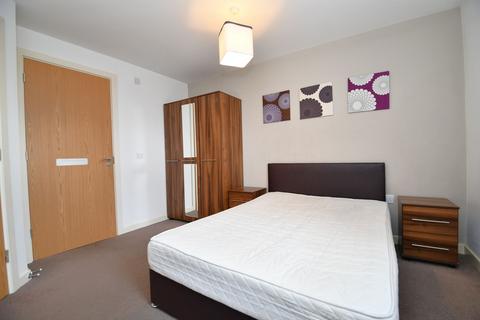 3 bedroom flat for sale, Pilgrims Way, Ladywell Point, M50