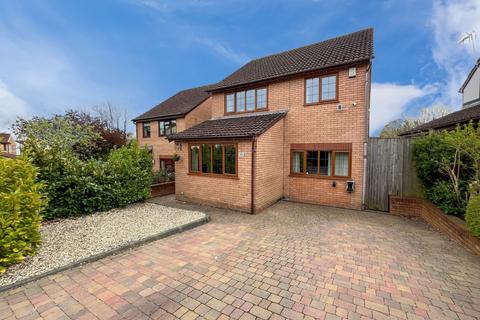 4 bedroom detached house for sale, Helston Road, Nailsea, North Somerset, BS48