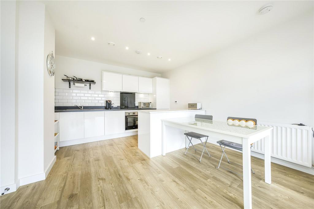 Kitchen/Dining Area