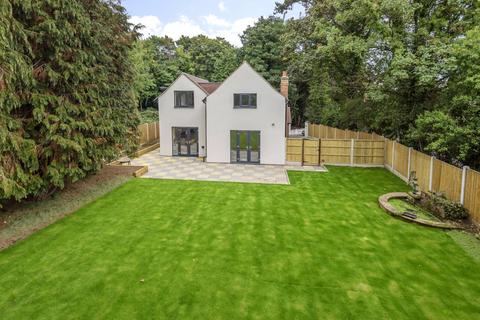 4 bedroom detached house for sale, Cranleigh Road, Guildford GU5