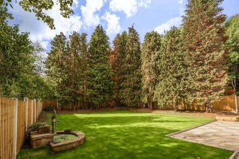 4 bedroom detached house for sale, Cranleigh Road, Guildford GU5