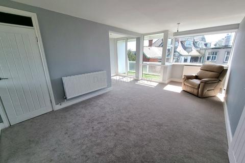 2 bedroom flat for sale, St. Nicholas Close, Barry, The Vale Of Glamorgan. CF62 6QZ