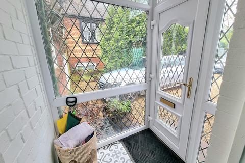 3 bedroom cottage for sale, Cog Road, Sully, Penarth, The Vale Of Glamorgan. CF64 5TE