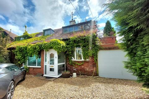 3 bedroom cottage for sale, Cog Road, Sully, Penarth, The Vale Of Glamorgan. CF64 5TE