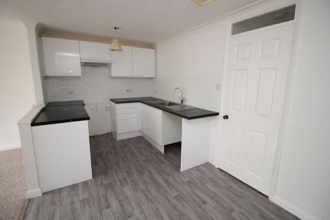 1 bedroom maisonette to rent, Parklands Court, Saxmundham Way, Clacton-on-Sea