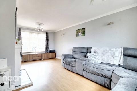 158 Carters Mead, Harlow, CM17 9EU