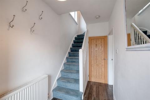 33 Moreton Road, Shirley, Solihull, B90 3EH