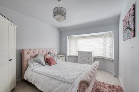 33 Moreton Road, Shirley, Solihull, B90 3EH