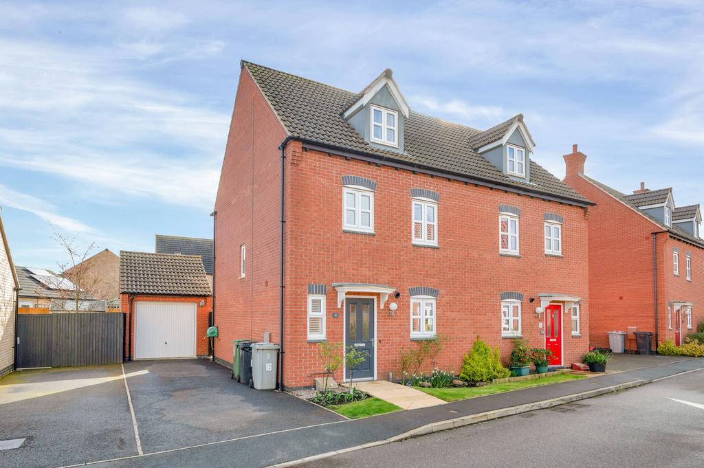 Goodwood Road, Barleythorpe 4 bed semidetached house for sale £325,000