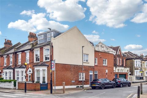 306b - 306c Cavendish Road, London, SW12 0PJ