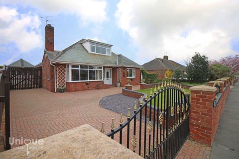 3 bedroom bungalow for sale, West Drive,  Thornton-Cleveleys, FY5