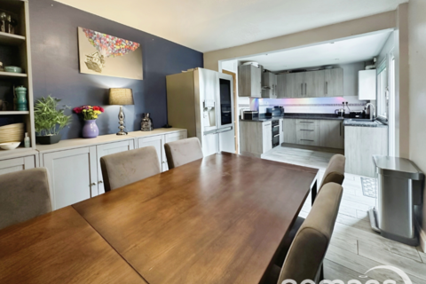 82 Schubert Road, Basingstoke, RG22 4JJ
