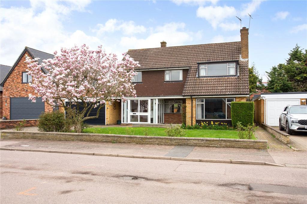 Long Buftlers, Harpenden... 5 bed detached house for sale £1,250,000
