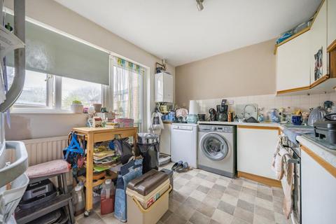 2 bedroom semi-detached house for sale, Carterton,  Oxfordshire,  OX18