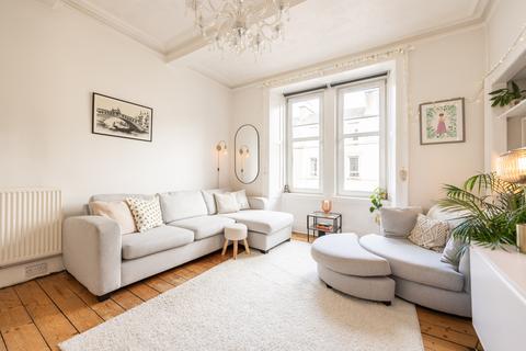 16/5 Caledonian Place, Edinburgh, EH11 2AP